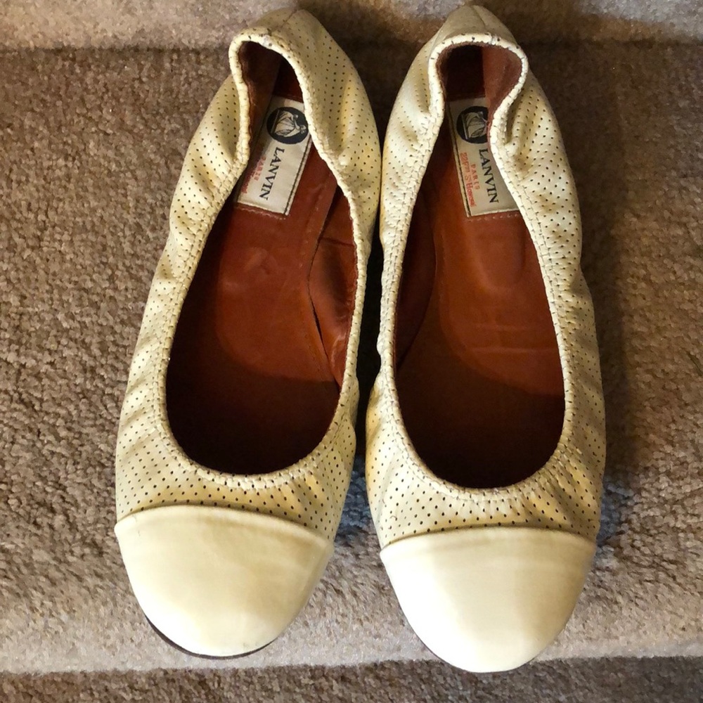LANVIN!-IVORY PERFORATED PATENT LEATHER BALLETS